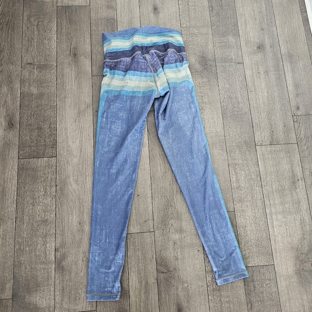 Niyama Sol Leggings Shirley Blue Retro Stripe Highwaist Barefoot Leggings Small - Picture 10 of 10